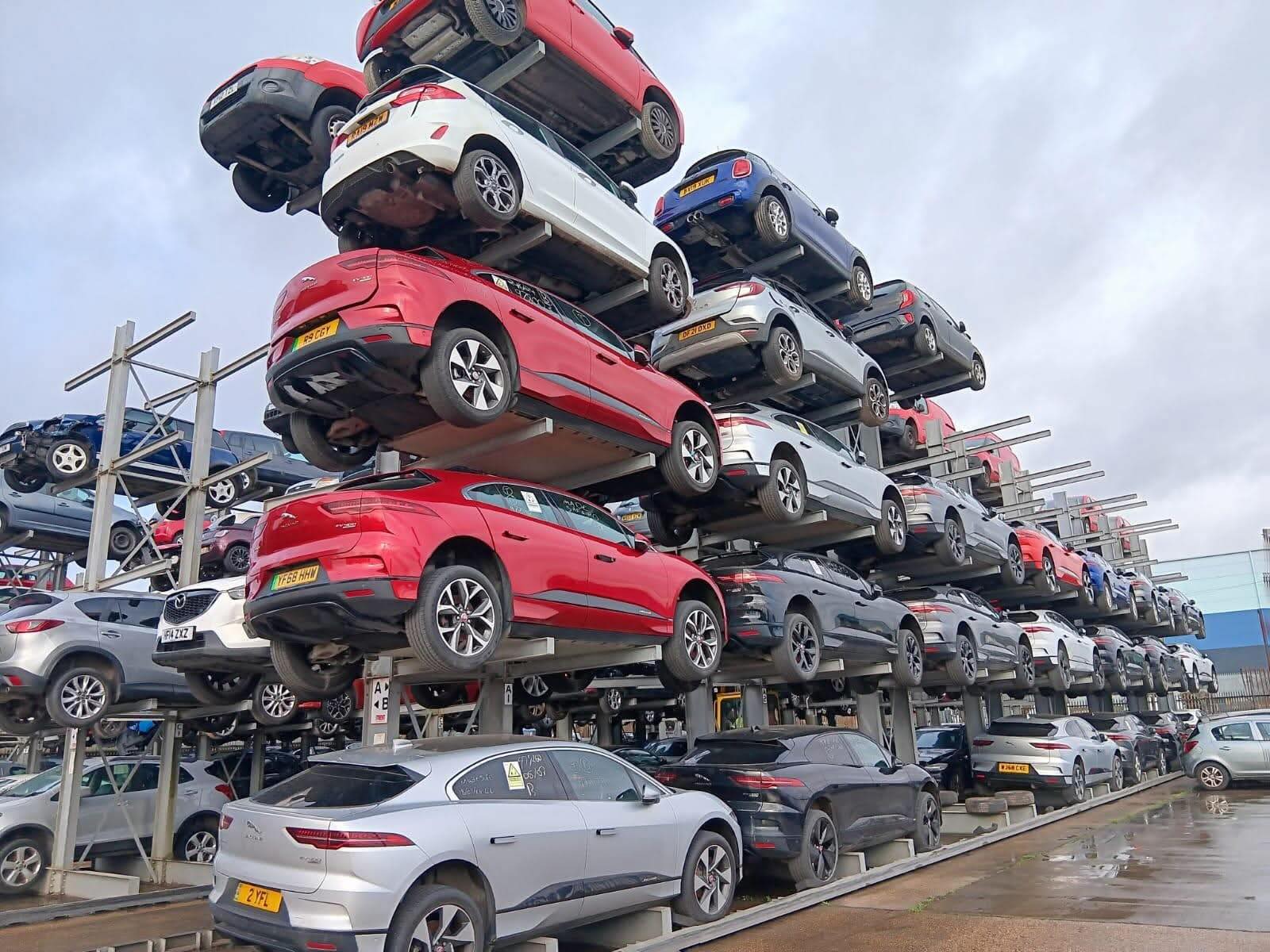 jaguar-takes-hundreds-of-relatively-new-cars-to-the-scrap-yard-what-happened-to-them-246644_1